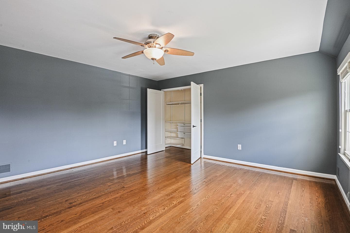 9810 Spring Ridge Lane photo 34