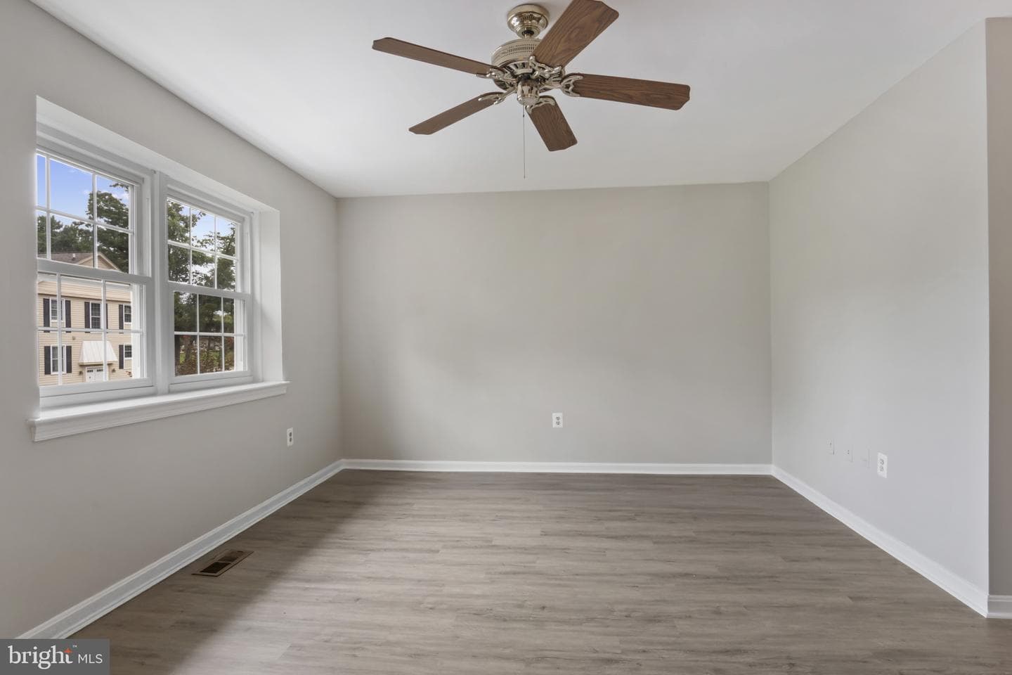 8120 Sleepy View Lane photo 23