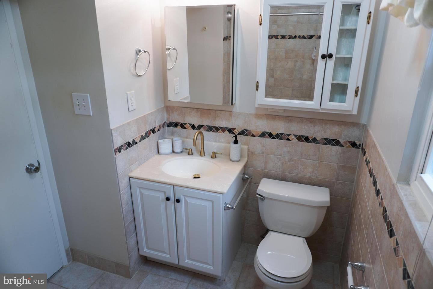 7425 Flora Street photo 10