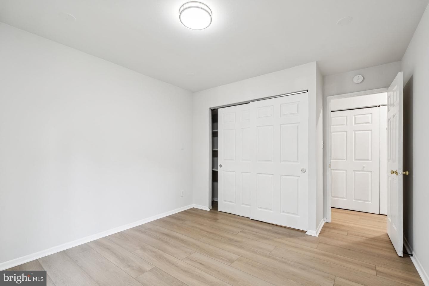6143 Leesburg Pike #305 photo 11