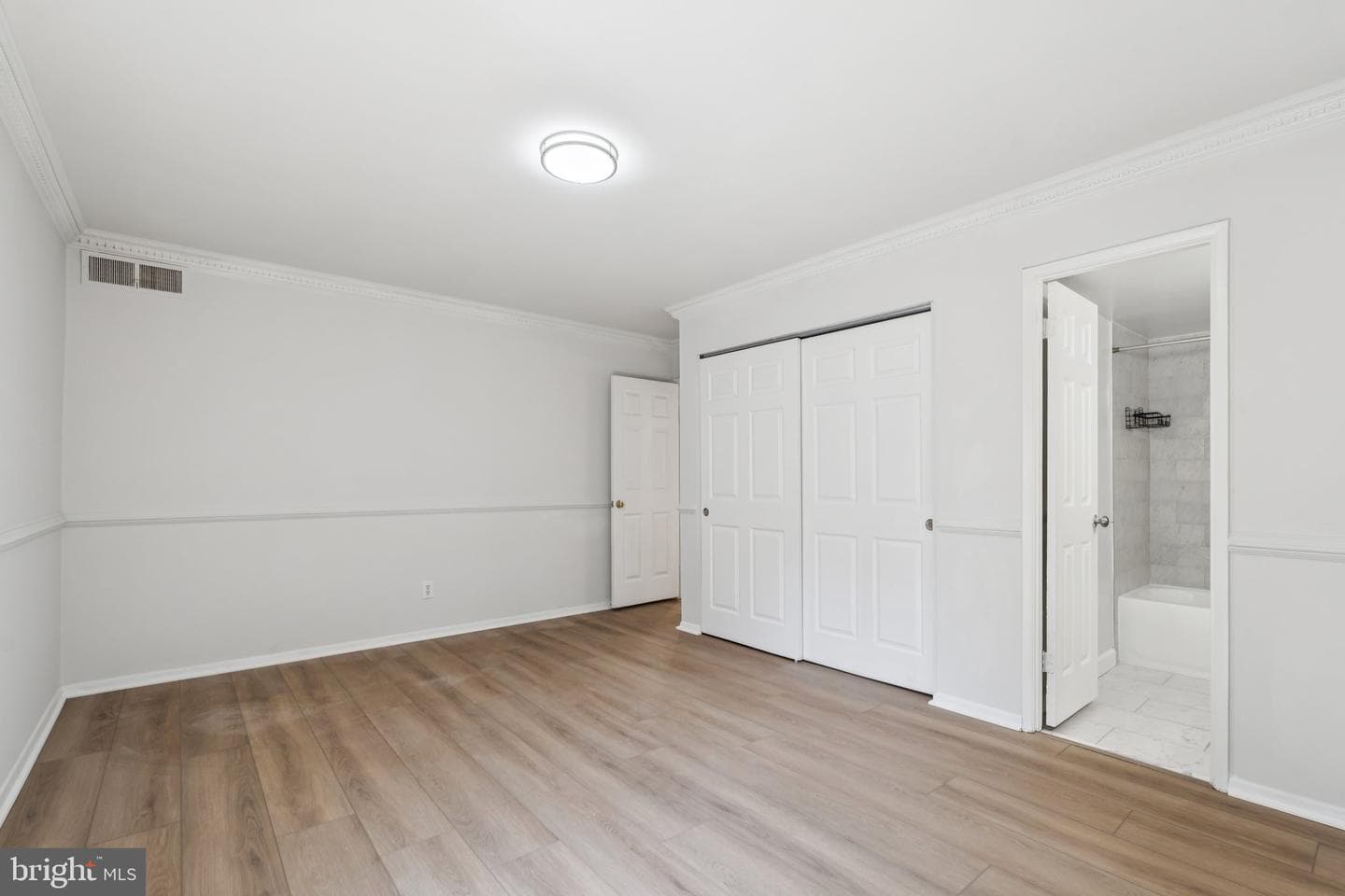 6143 Leesburg Pike #305 photo 18