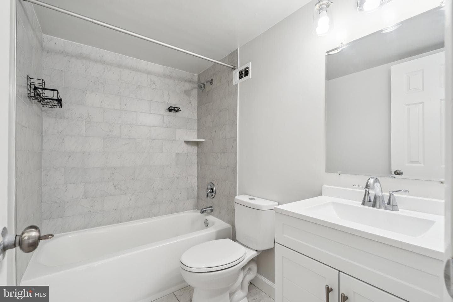 6143 Leesburg Pike #305 photo 21
