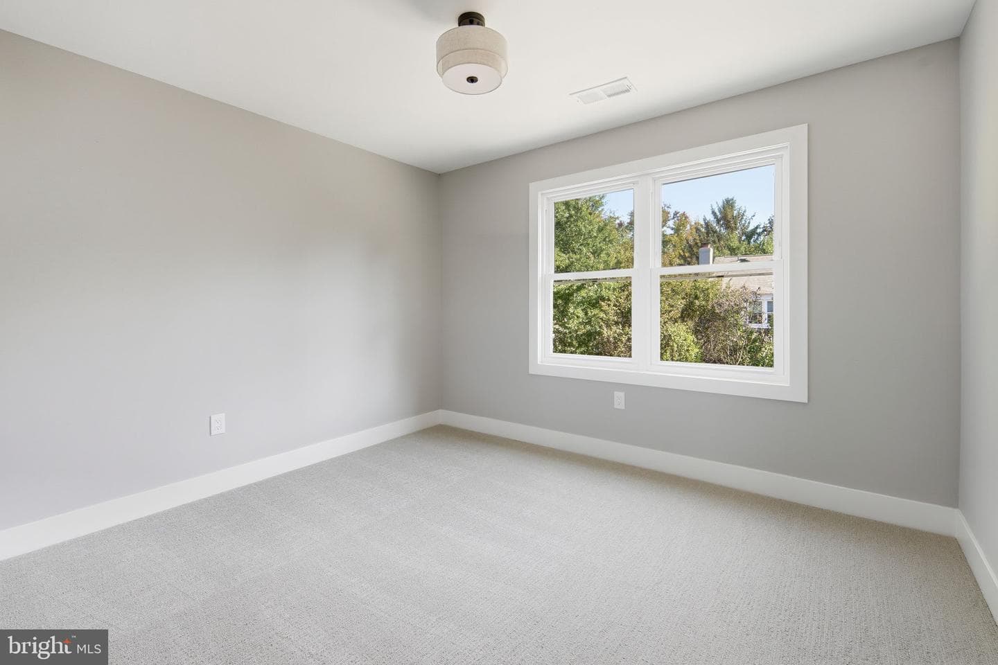 2615 Lemontree Lane photo 25