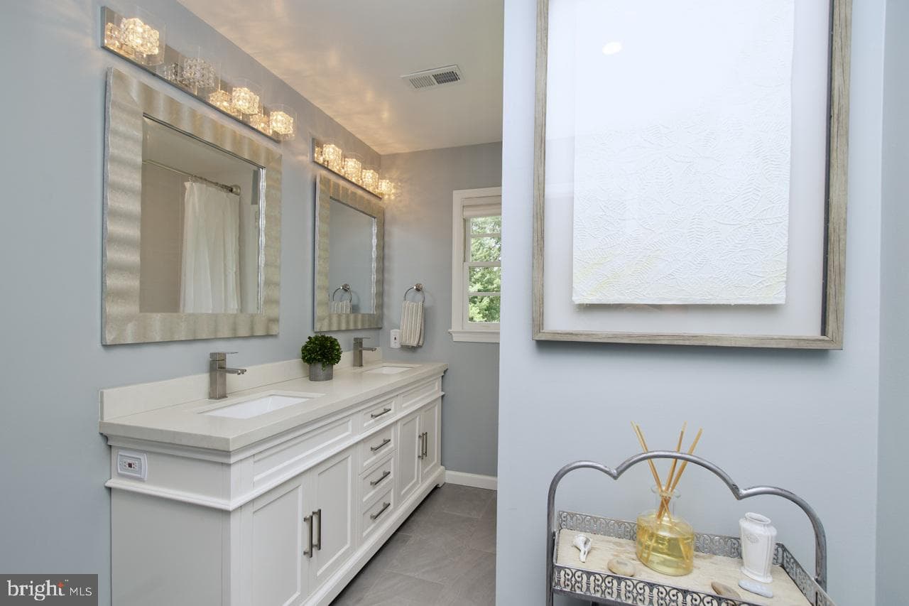 5439 Ashleigh Road photo 35