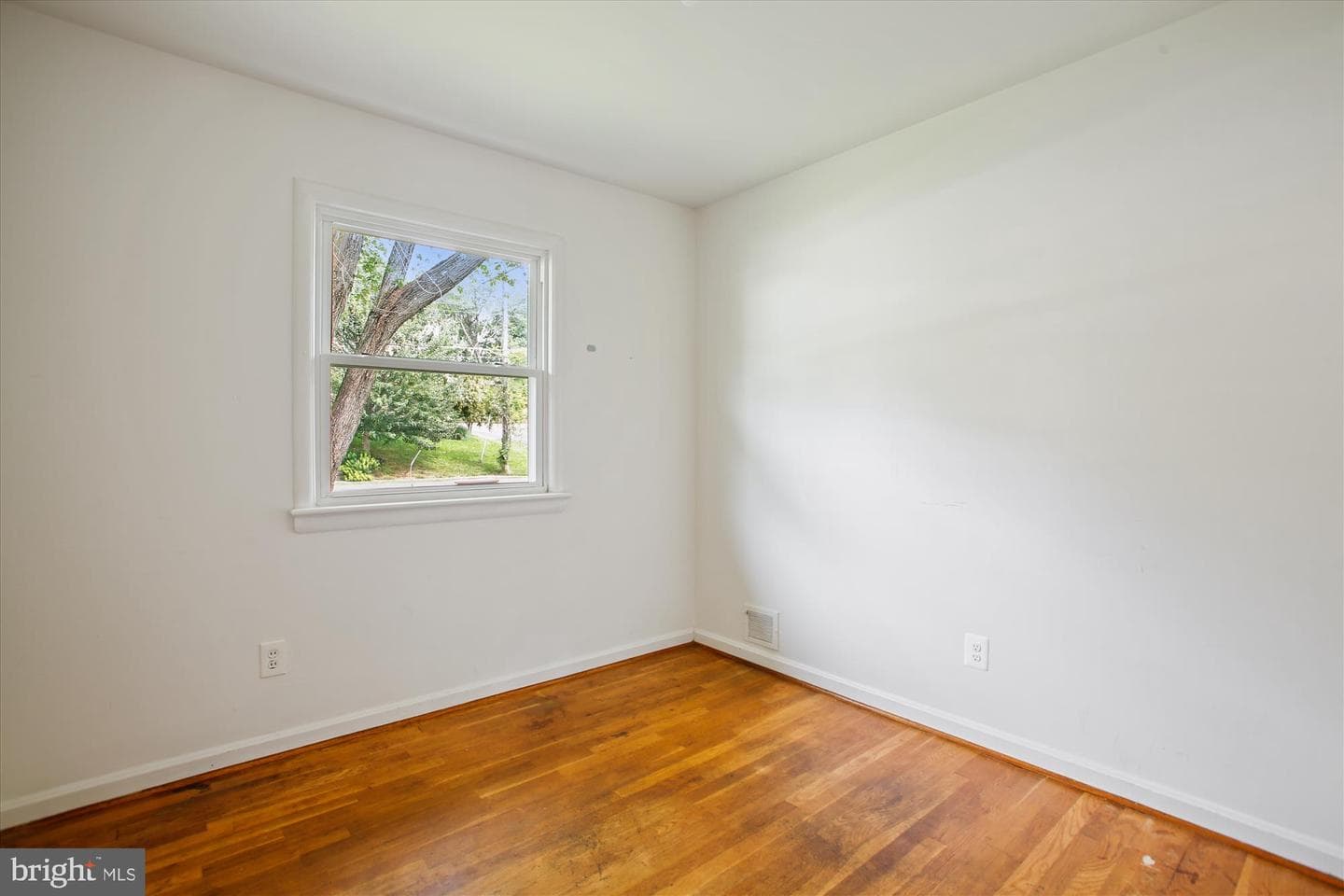 102 Moore Avenue SW photo 21