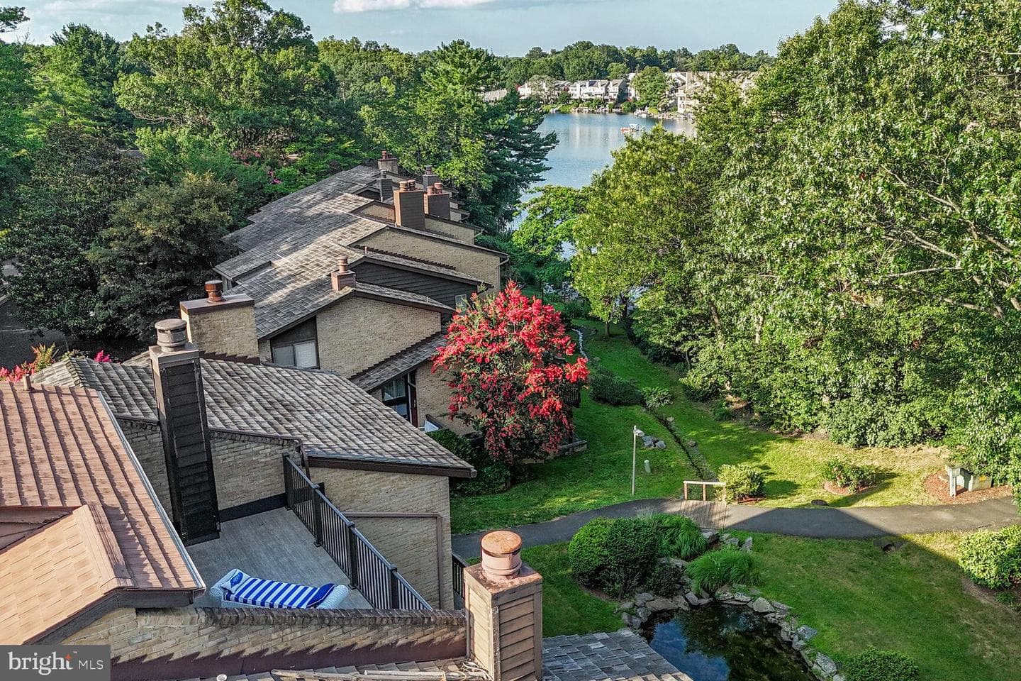 2034 Lakebreeze Way photo 63