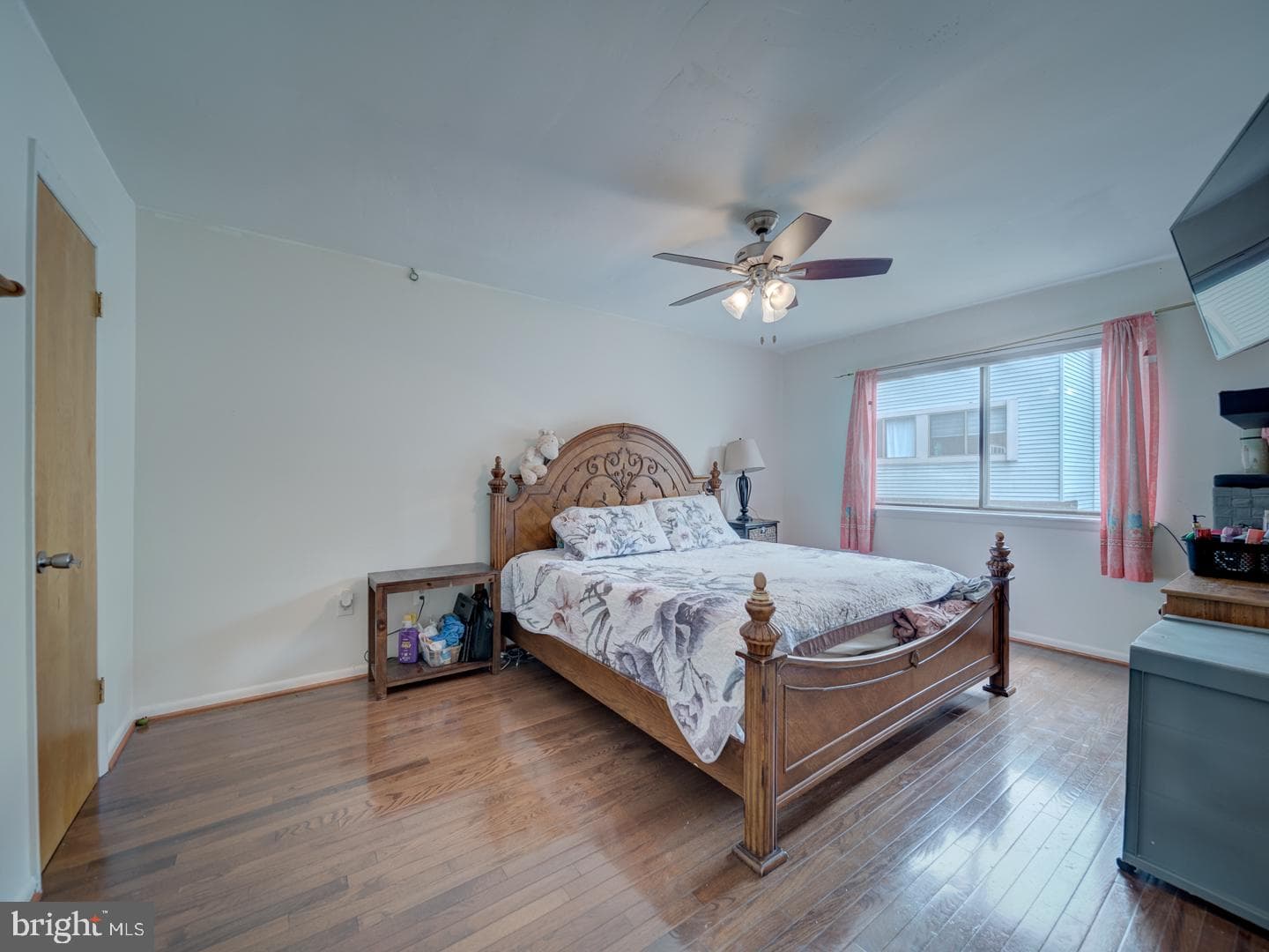 5674 Oak Tanager Court photo 12