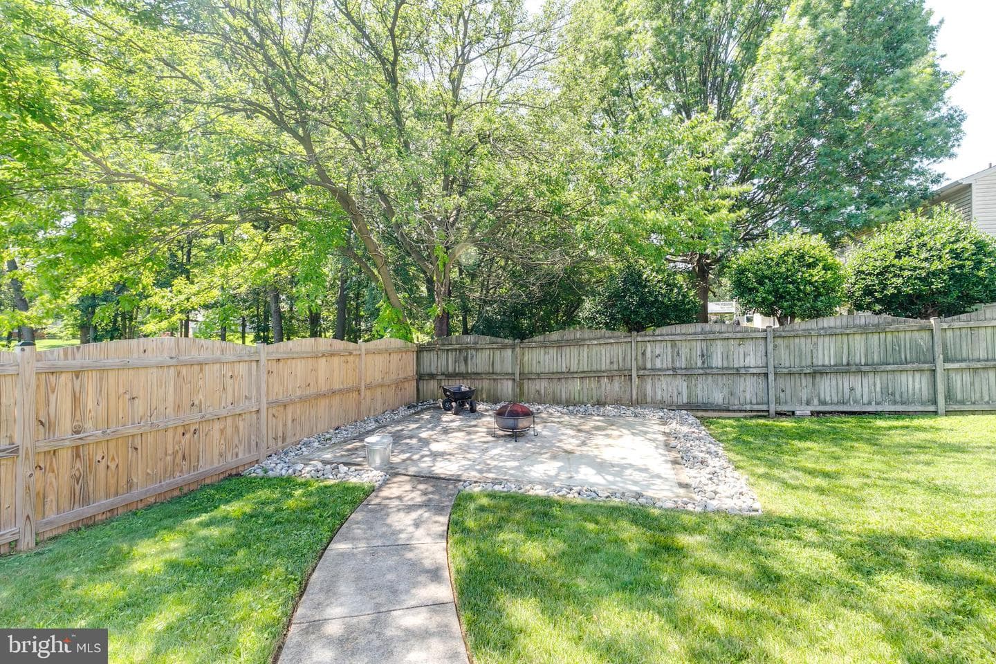 2205 Farougi Court photo 39