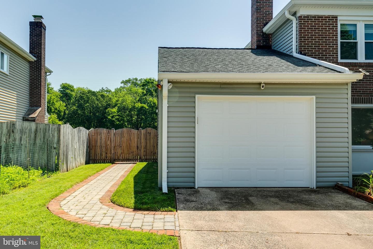 2205 Farougi Court photo 41