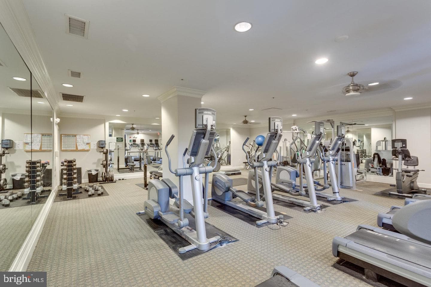 2655 Prosperity Avenue #426 photo 25