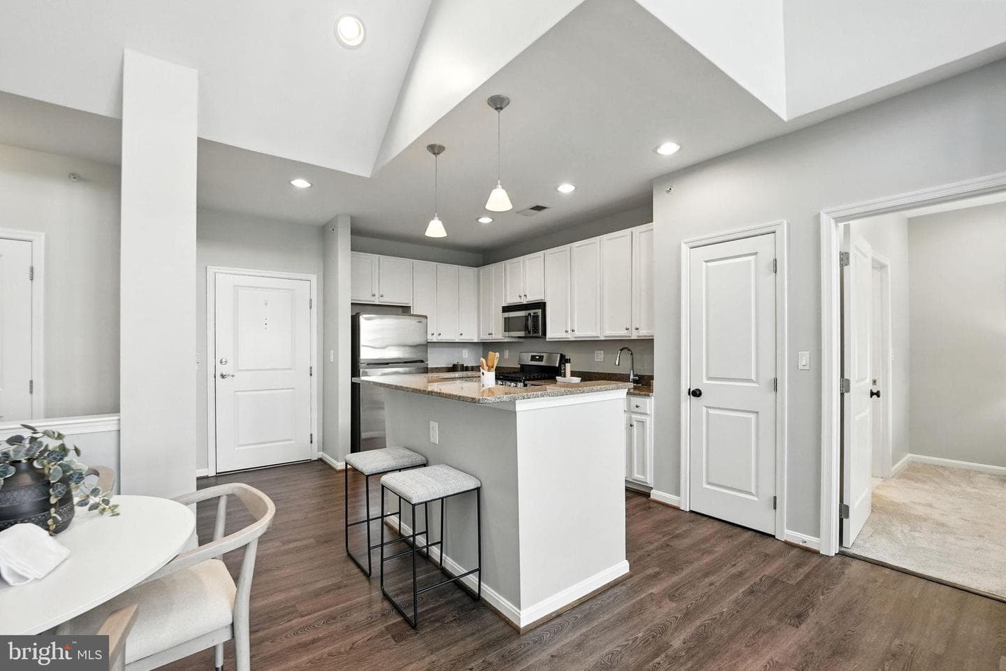 2655 Prosperity Avenue #426 photo 6