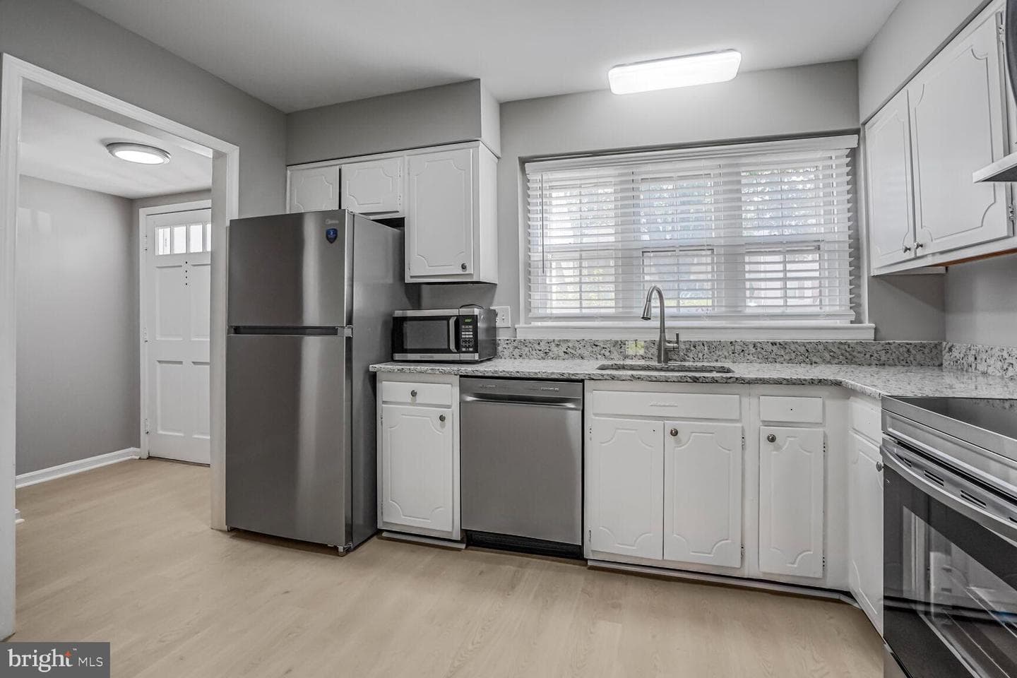 14490 Golden Oak Road photo 3