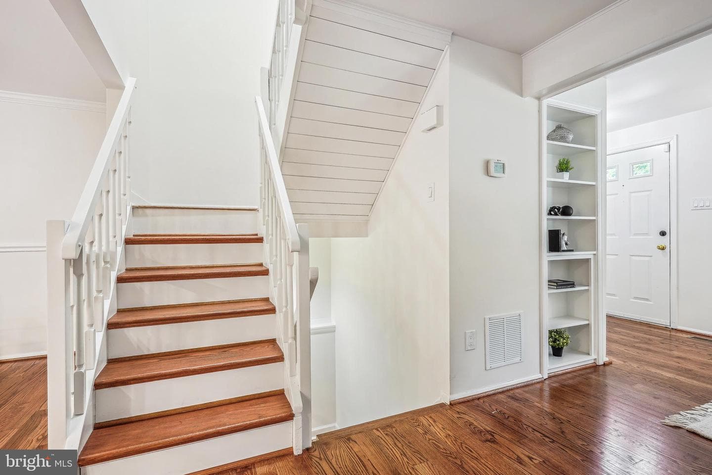 8901 Gutman Court photo 25