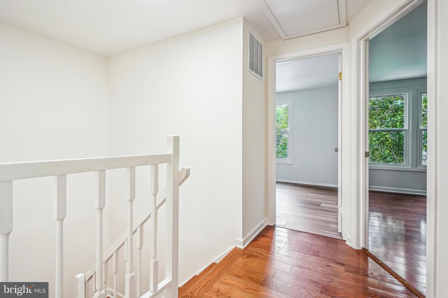 8901 Gutman Court photo 27