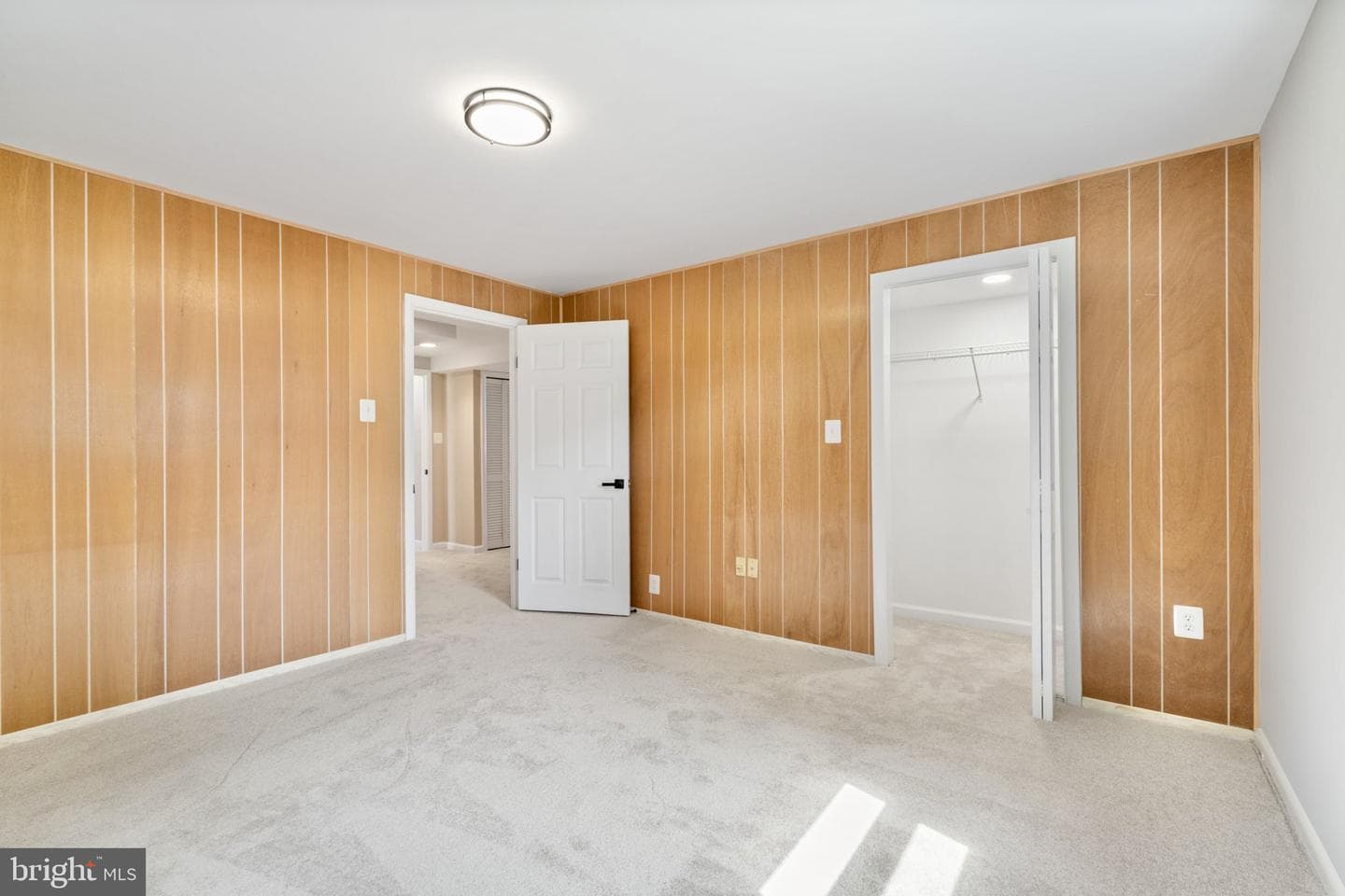 2811 Elsmore Street photo 36