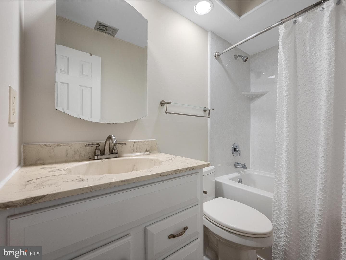 855 Park Avenue photo 18