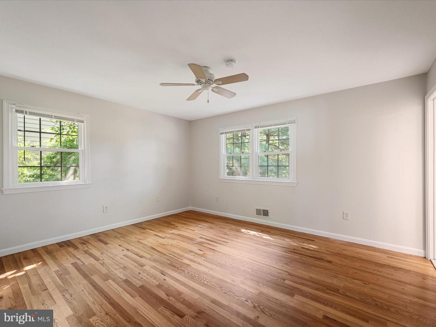 855 Park Avenue photo 19
