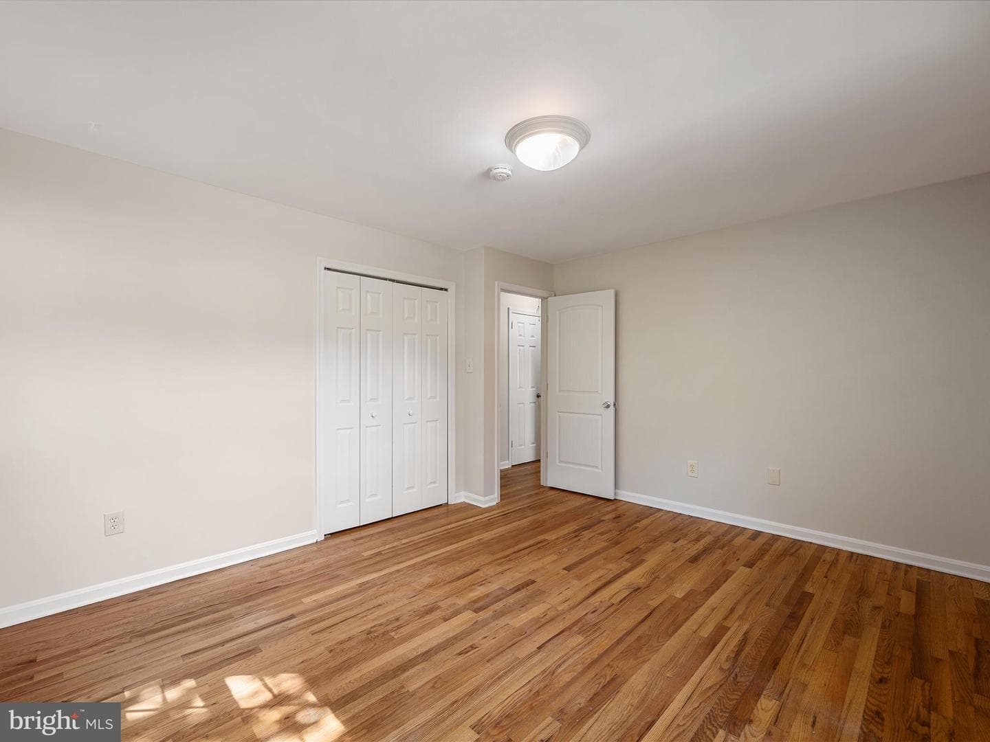 855 Park Avenue photo 23