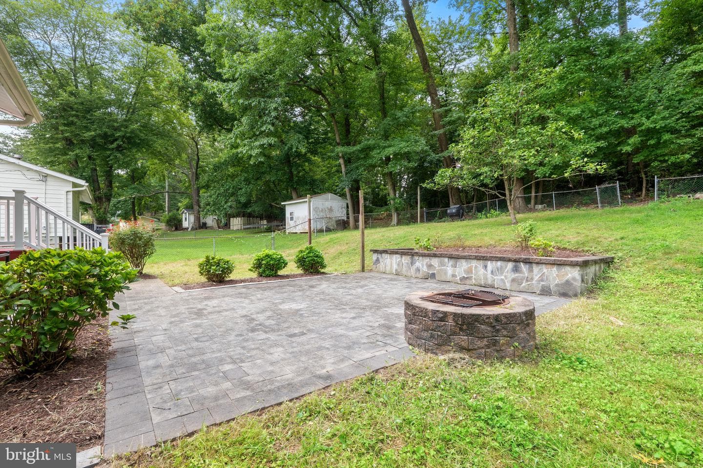 8912 Sylvania Street photo 27