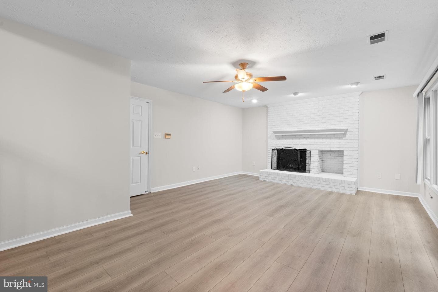11665 Gilman Lane photo 9