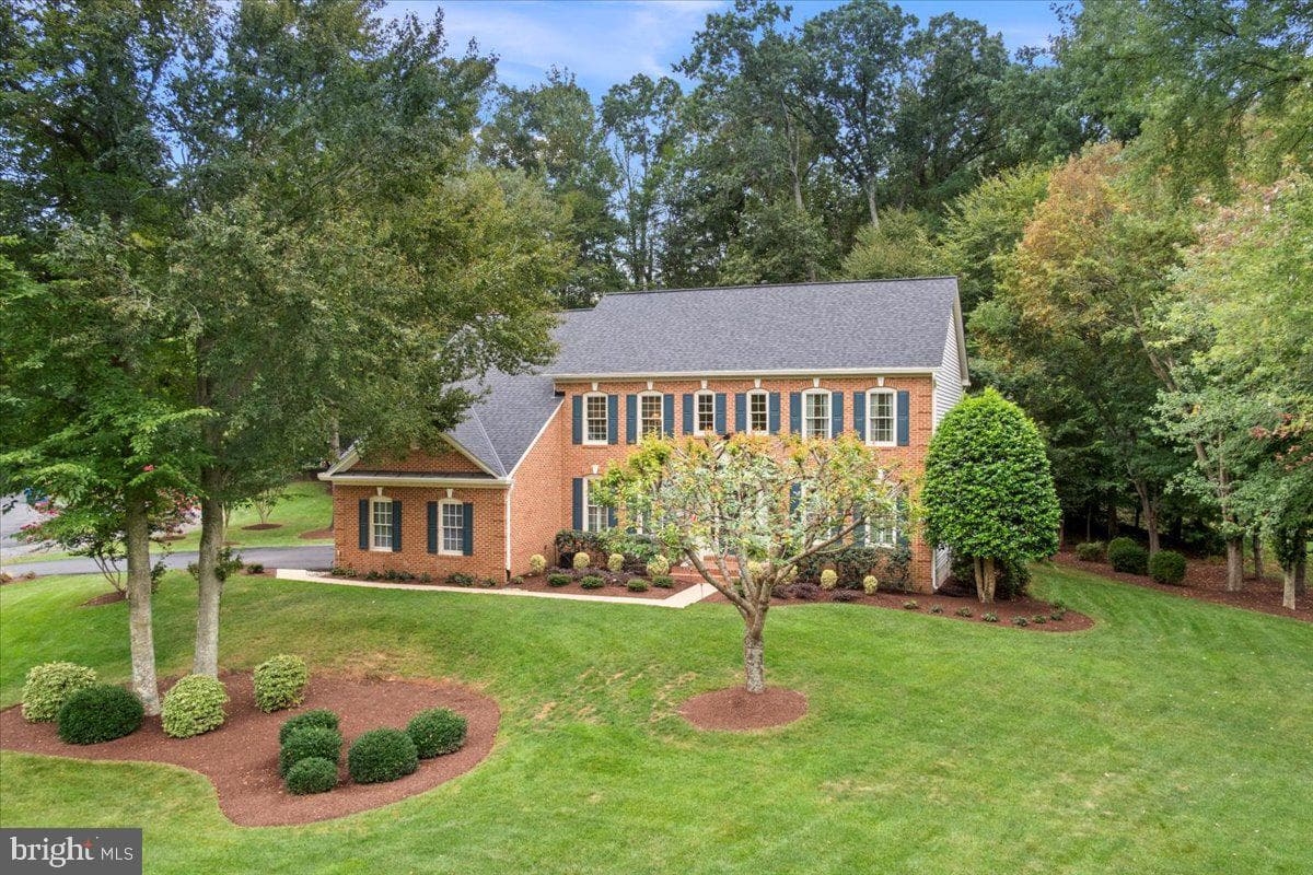 7520 Cannon Fort Drive photo 2