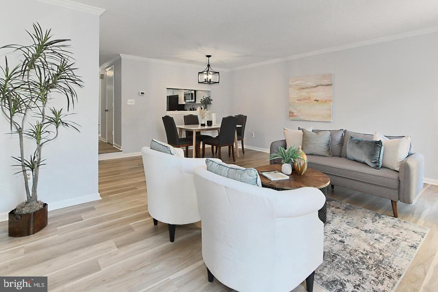 7527 Chrisland Cove photo 8