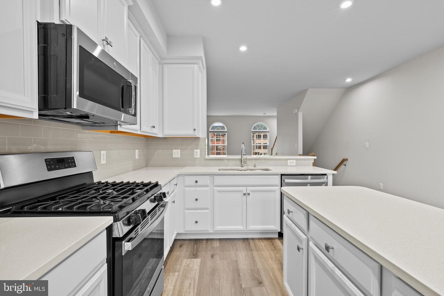 14016 Sunrise Valley Drive photo 6