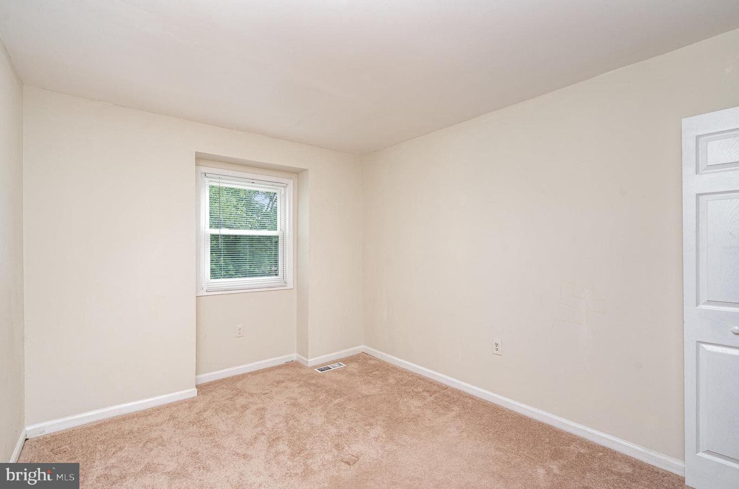 4551 Casablanca Court photo 15