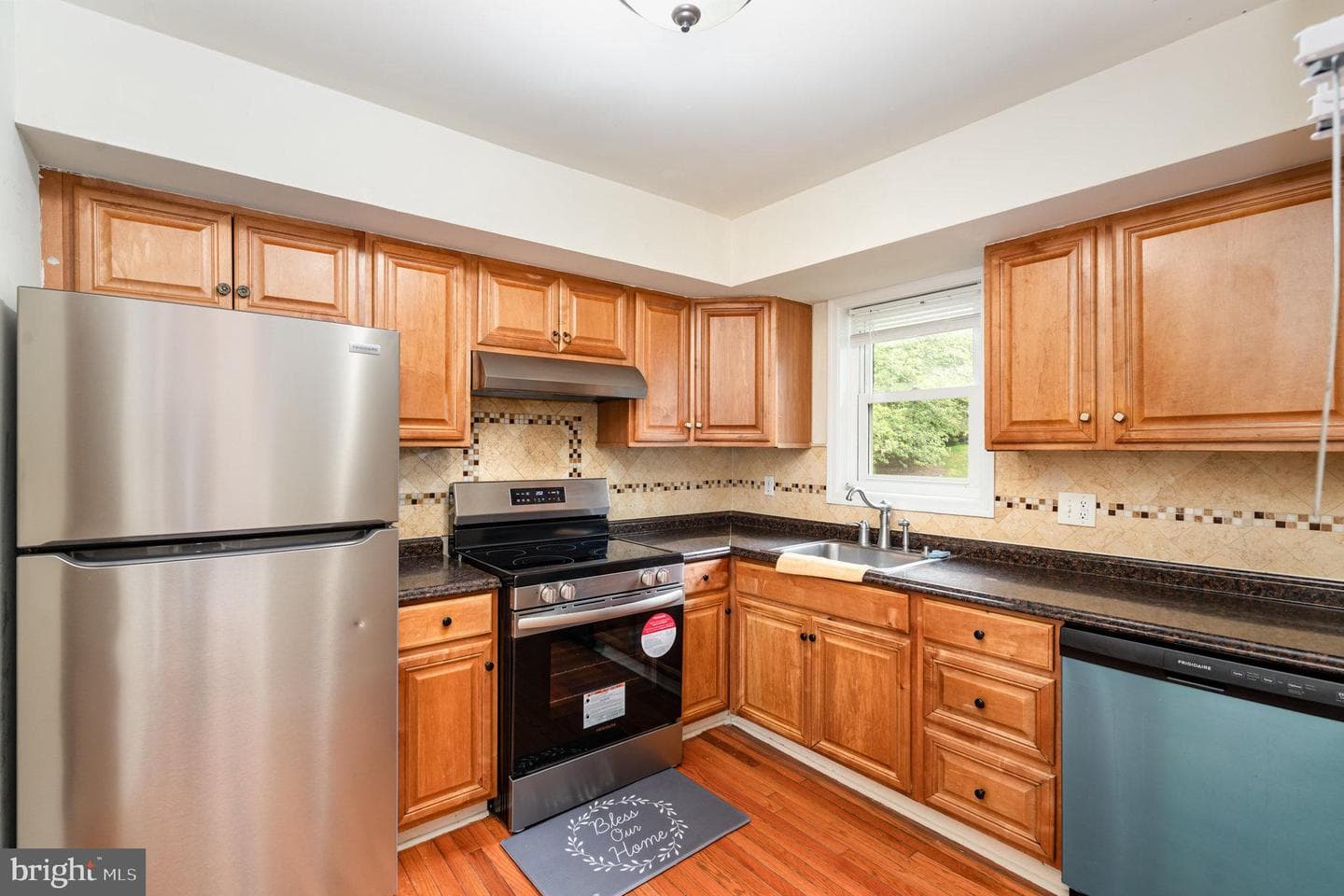 4551 Casablanca Court photo 2