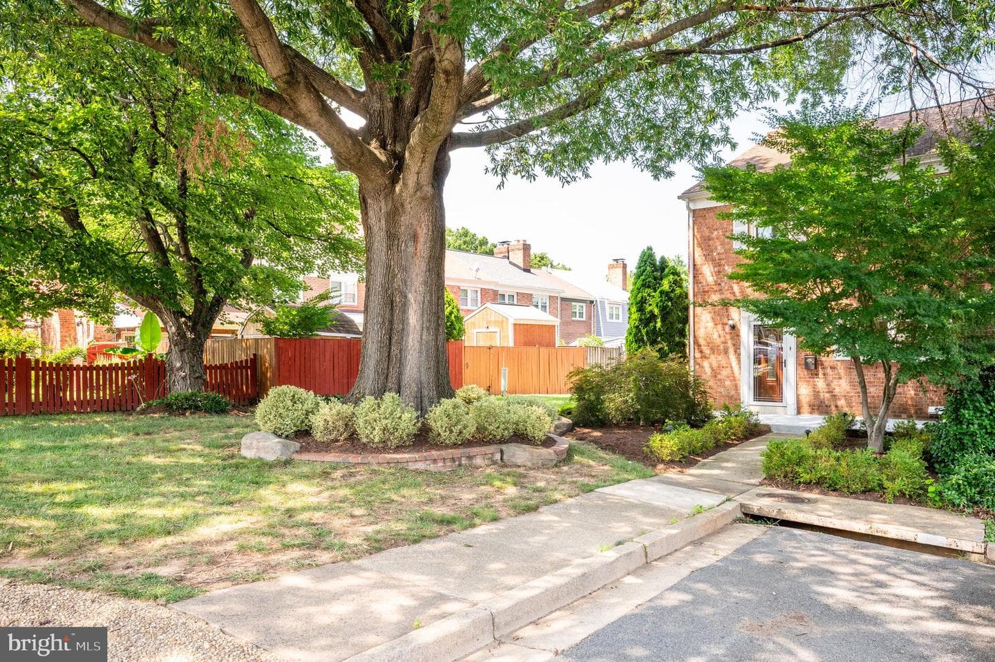 6065 Hardwick Place photo 34