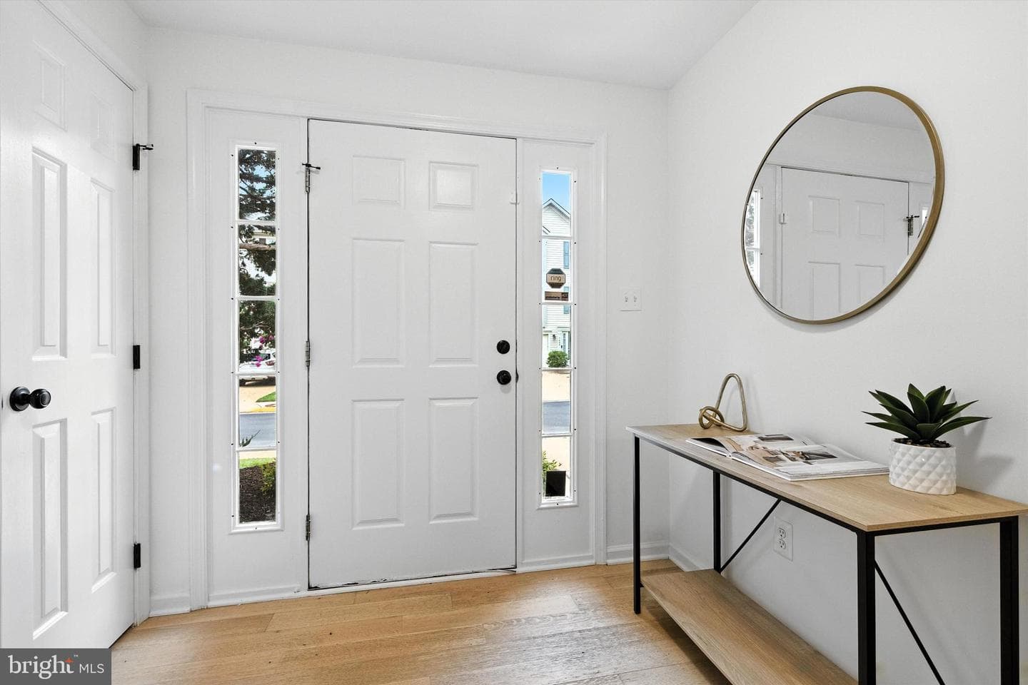 7495 Gadsby Square photo 2