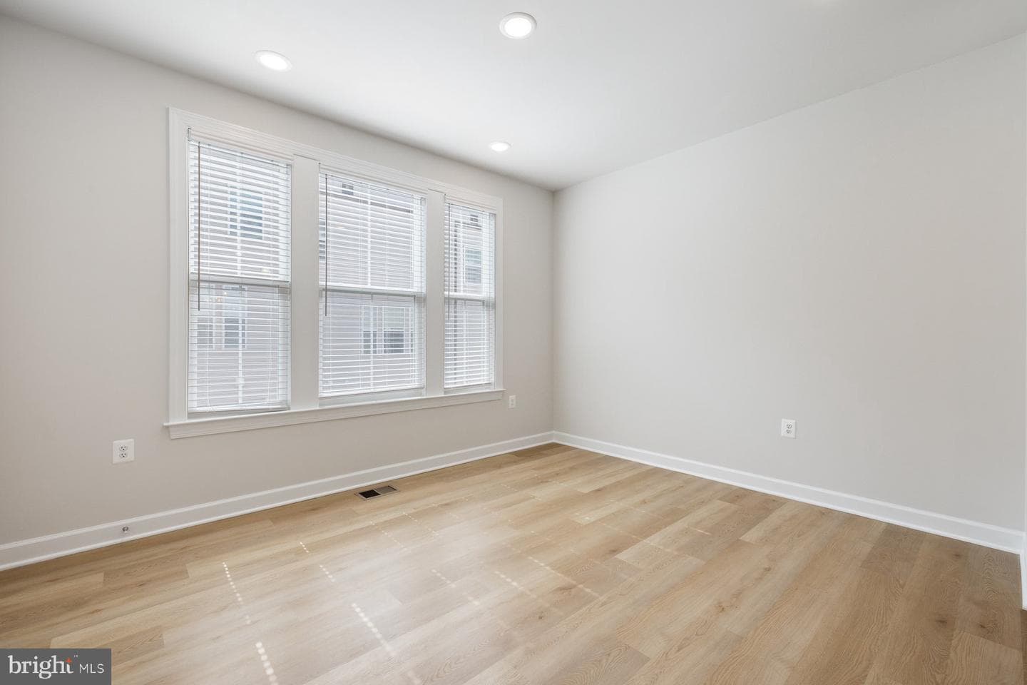 7275 Nittany Lane photo 11