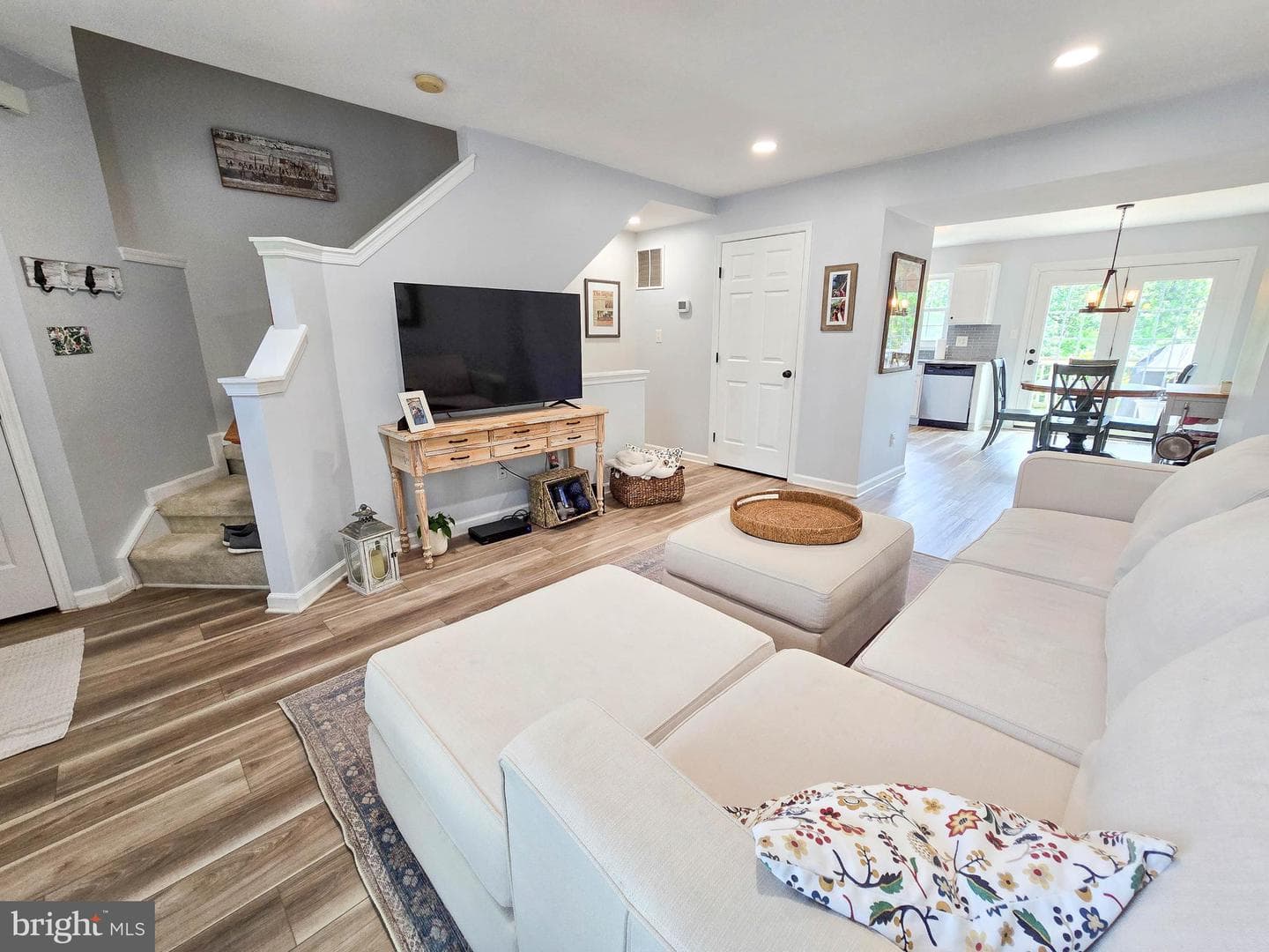 6771 Stone Maple Terrace photo 9