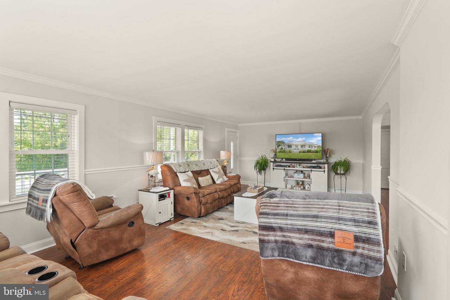 9423 Ox Road photo 10