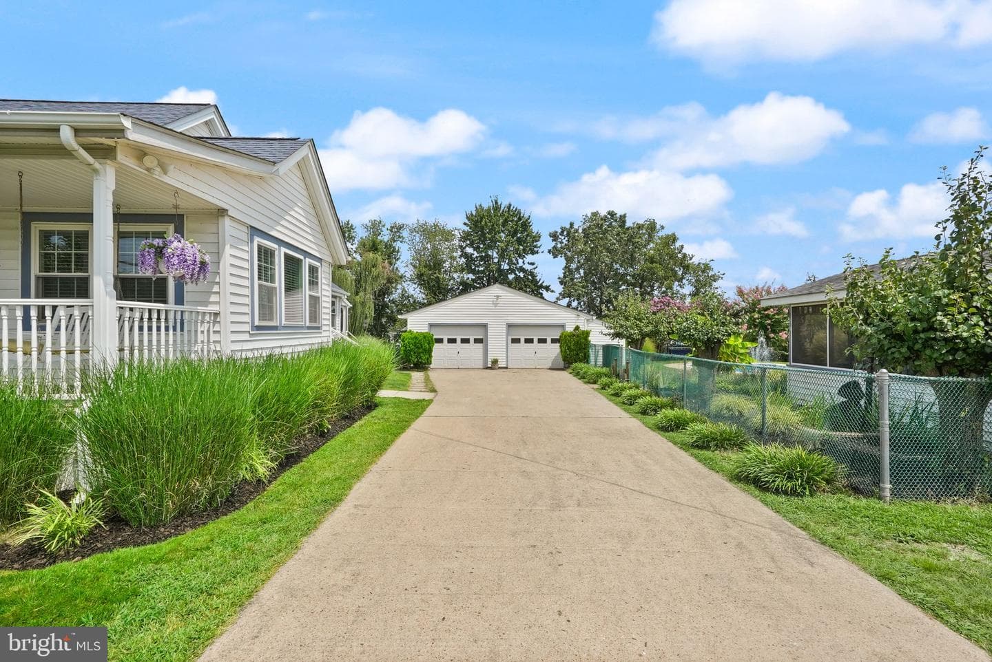9423 Ox Road photo 4