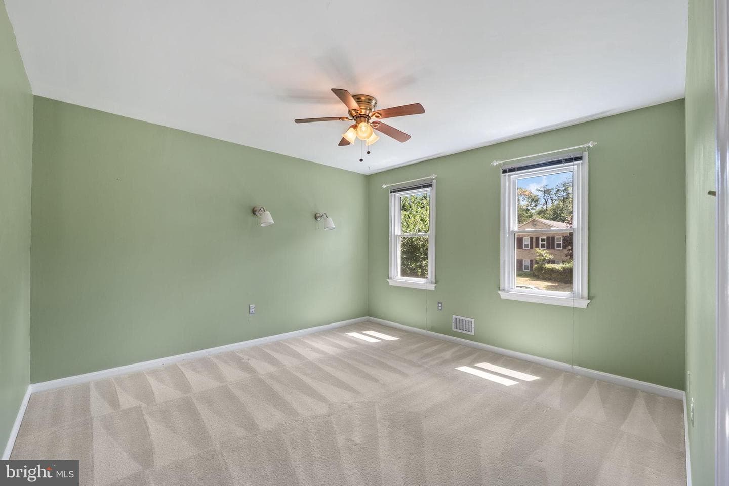 5265 Ofaly Road photo 31