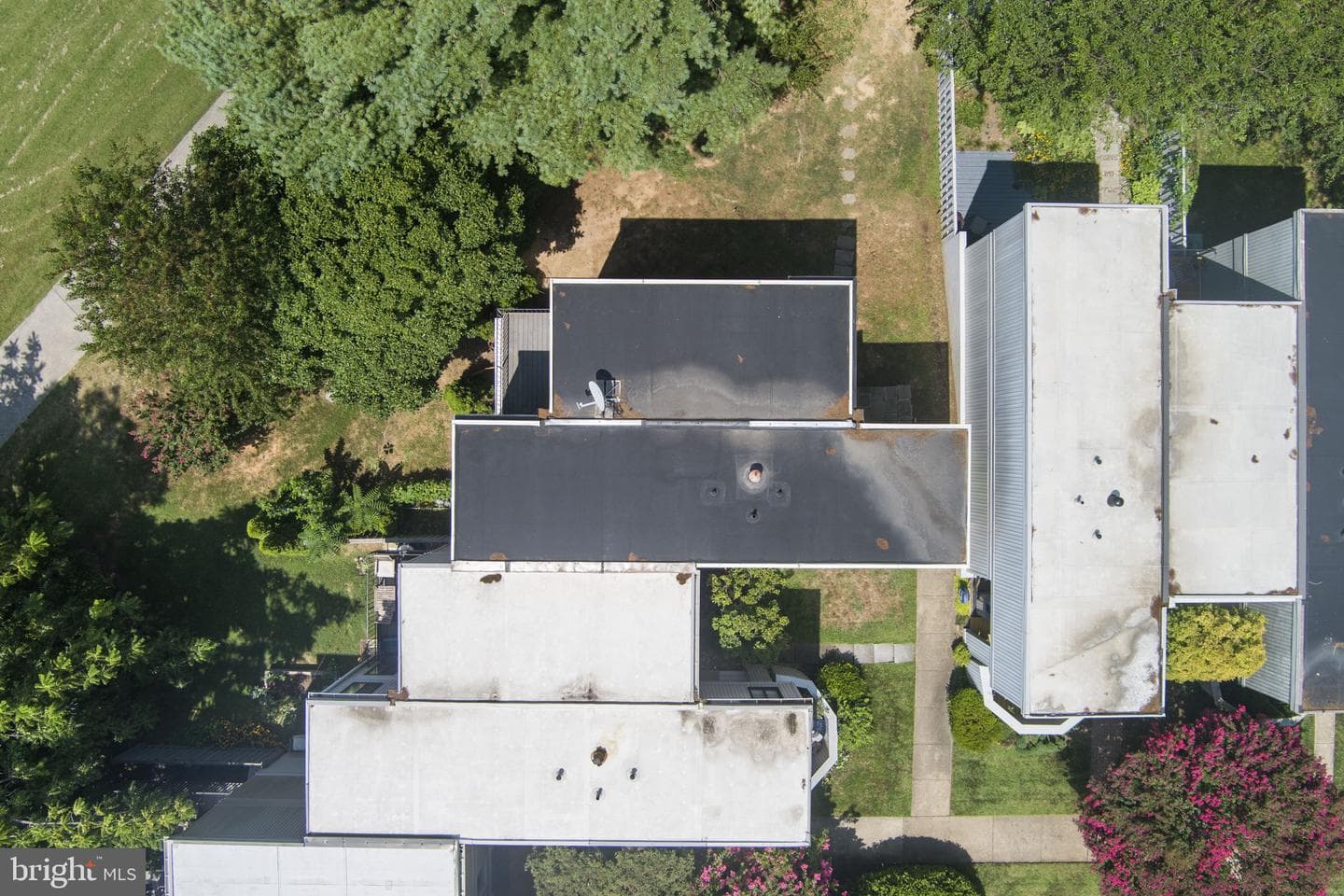 1806 N Shore Court photo 41