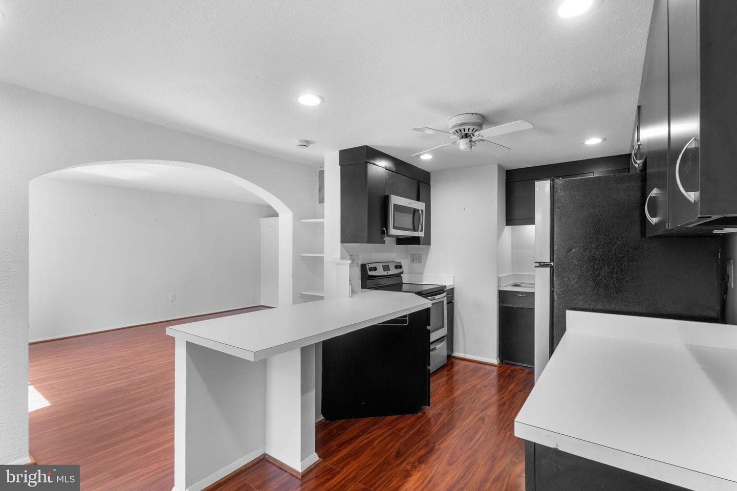 1806 N Shore Court photo 5