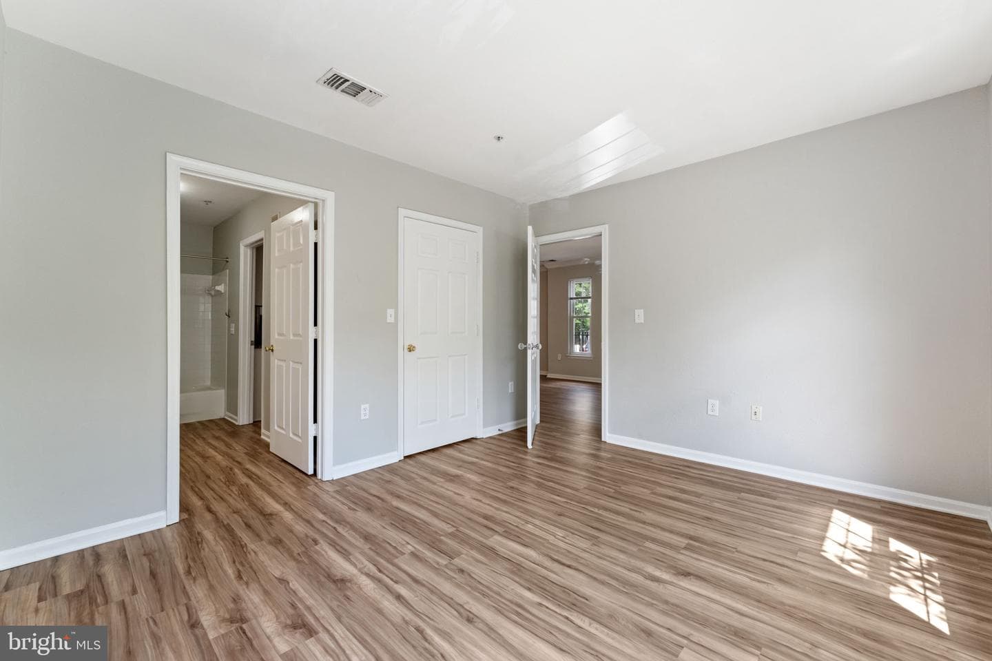 4501 Superior Square #4501 photo 25