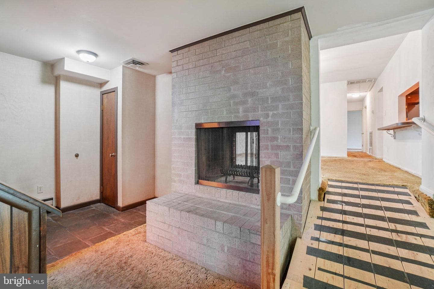 6405 Inwood Drive photo 3