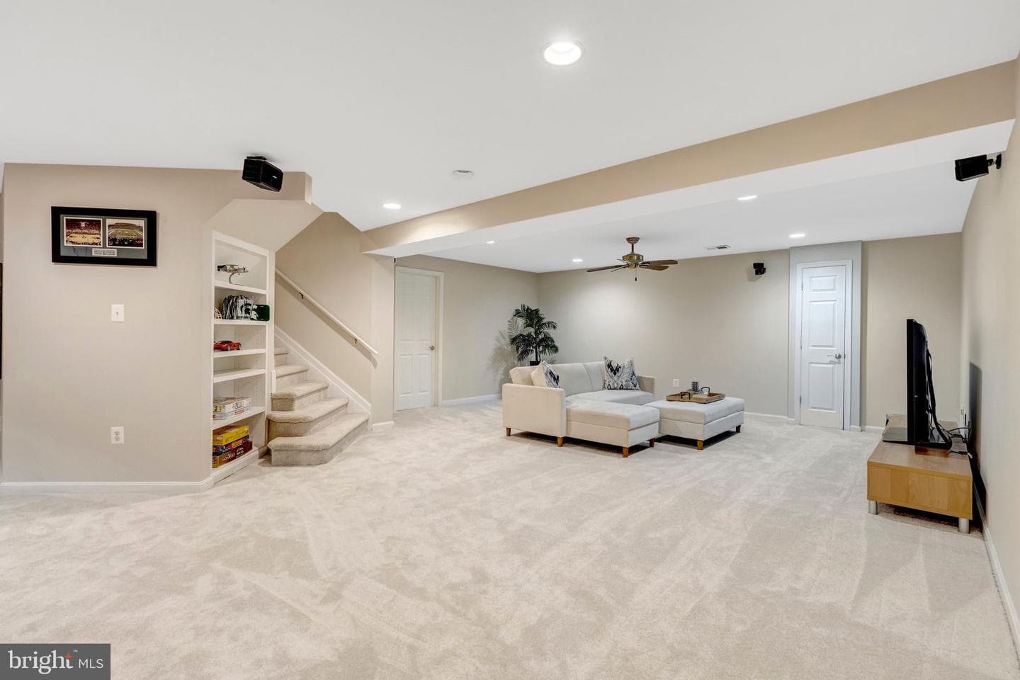 7834 Preakness Lane photo 45