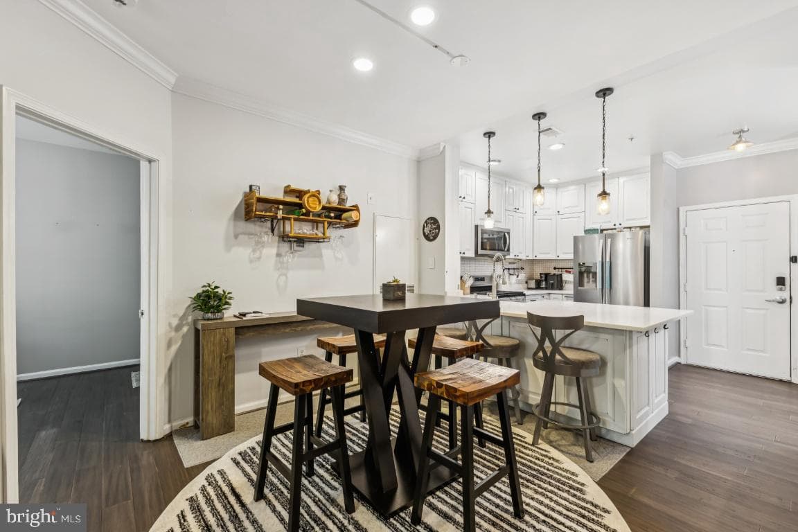 12000 Market Street #152 photo 9