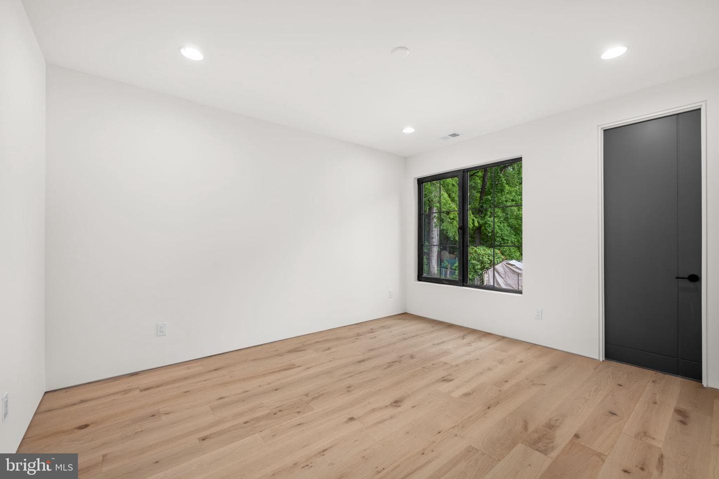 113 James Drive SW photo 66