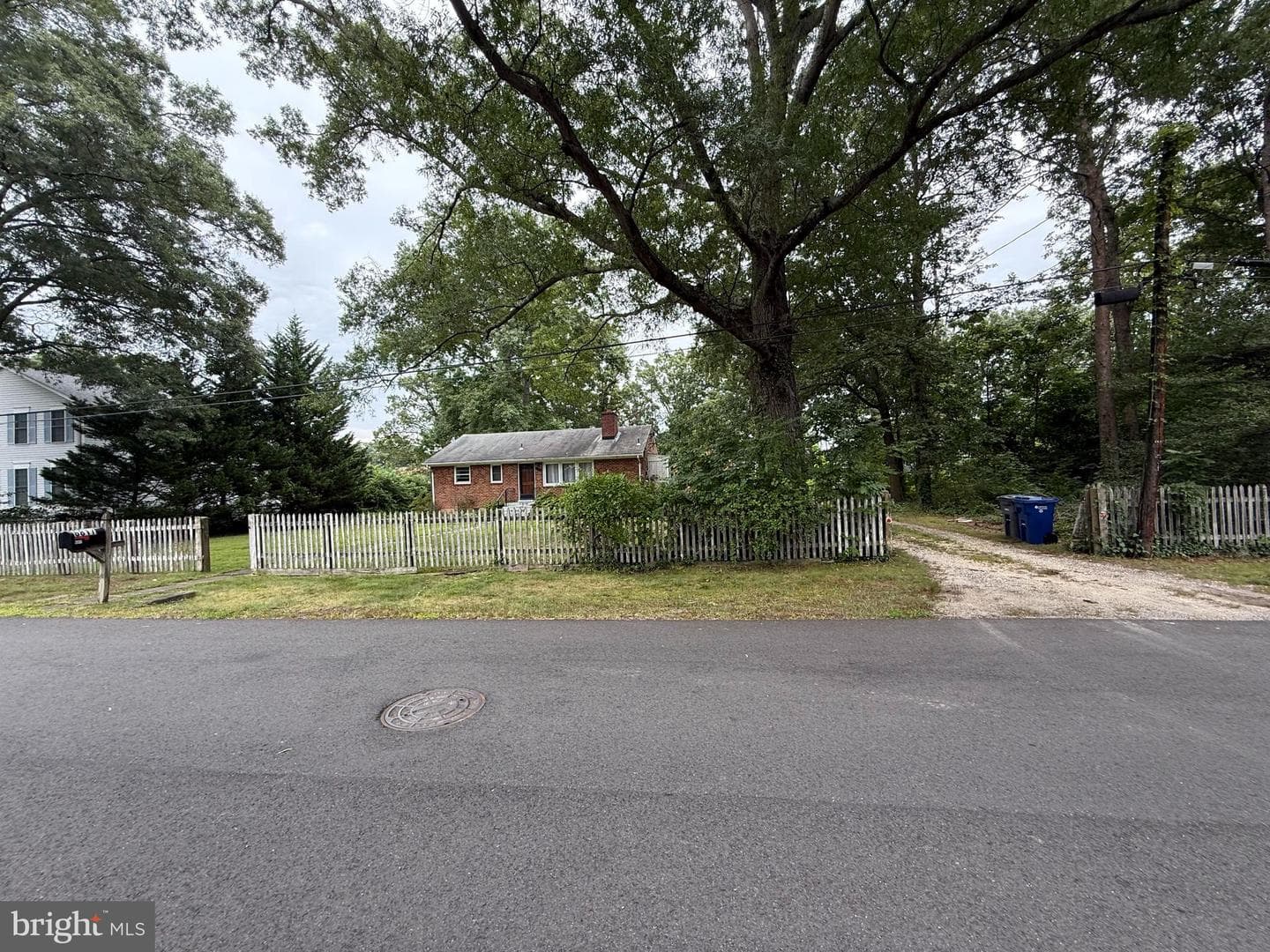 6817 Ridgeway Drive photo 3