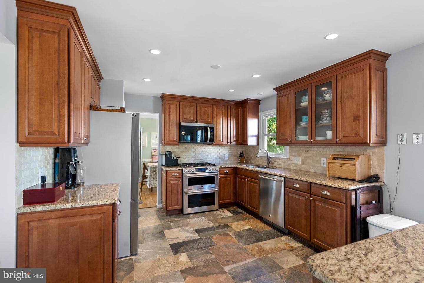 5213 Knoughton photo 11