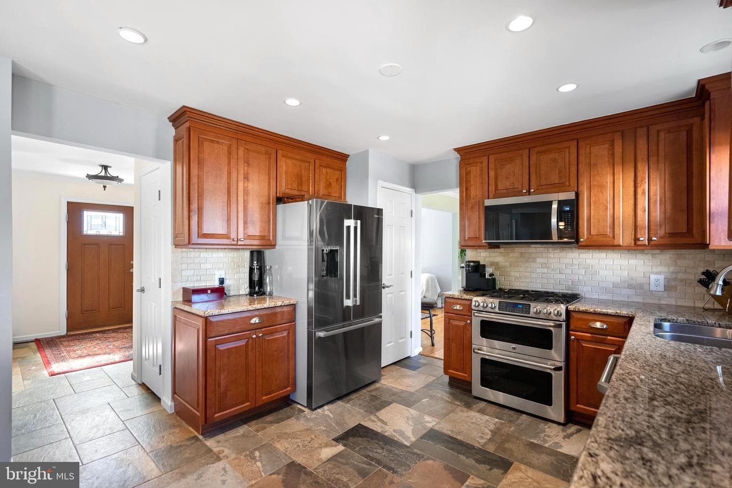 5213 Knoughton photo 22