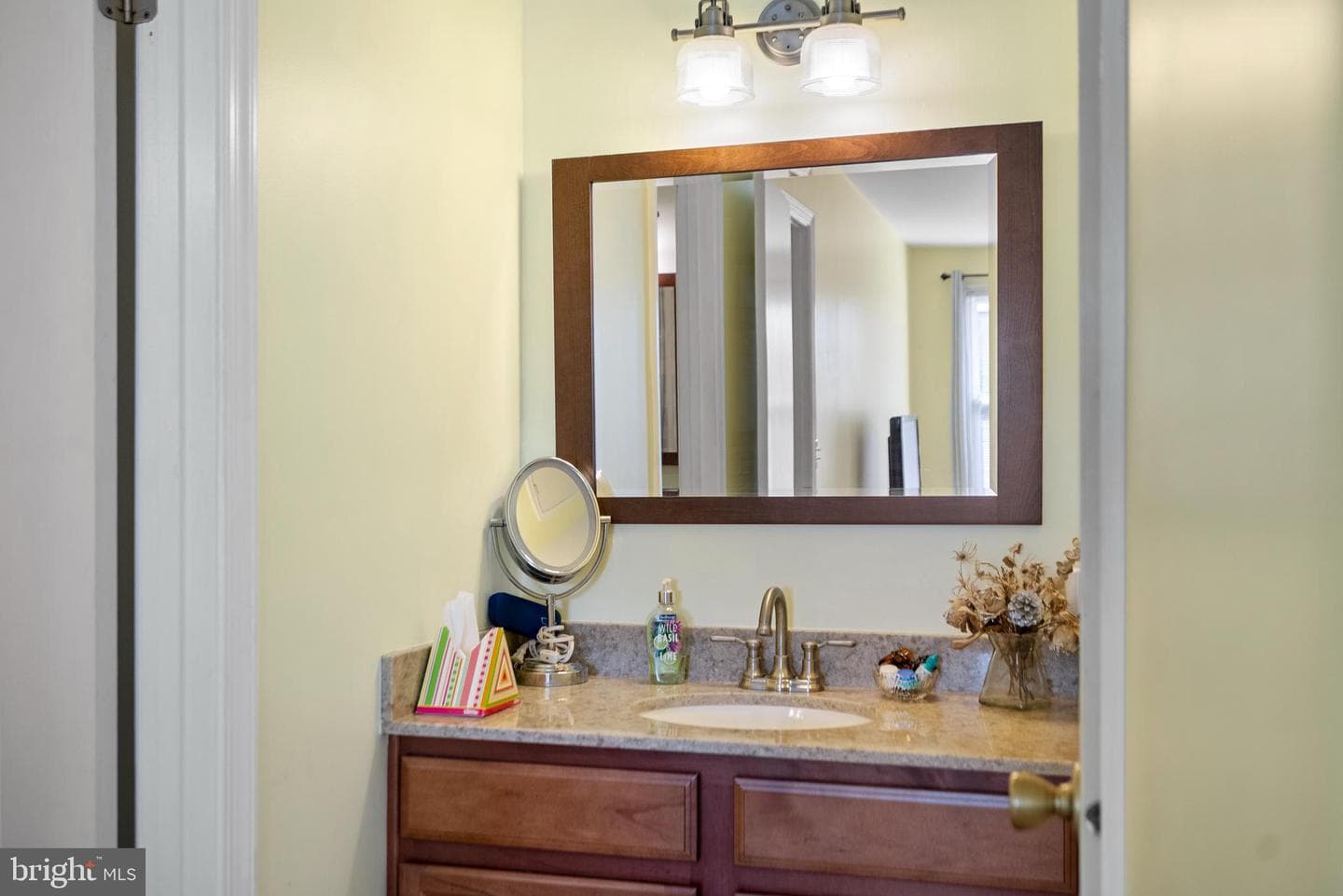 5213 Knoughton photo 27