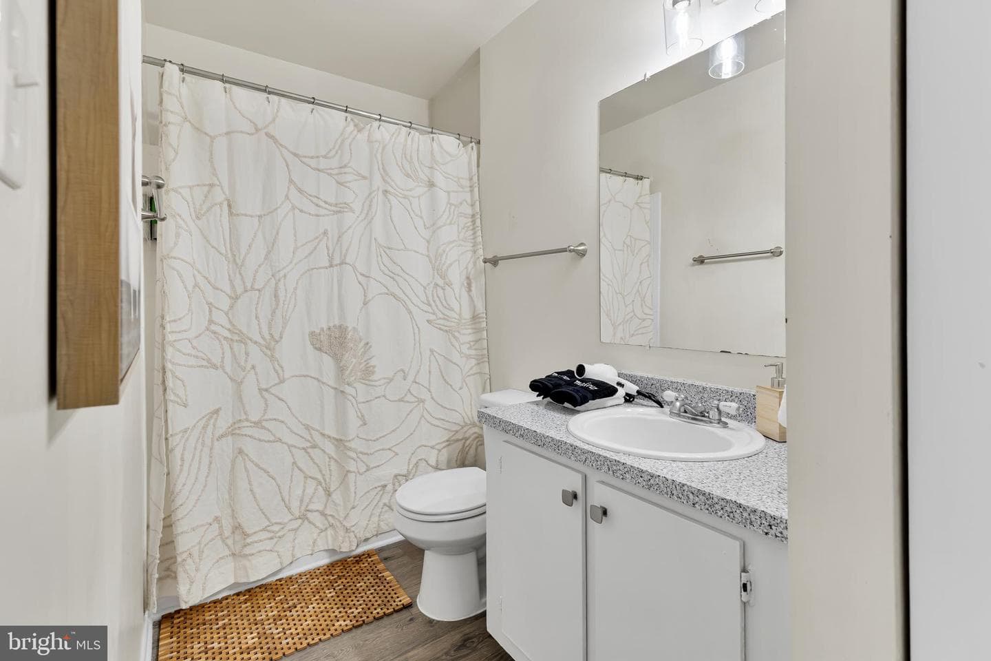 8608 Village Square #15/8608 photo 21
