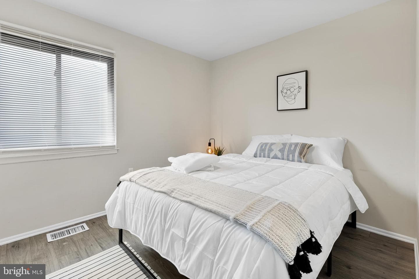 8608 Village Square #15/8608 photo 26