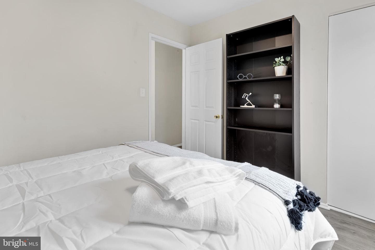 8608 Village Square #15/8608 photo 27